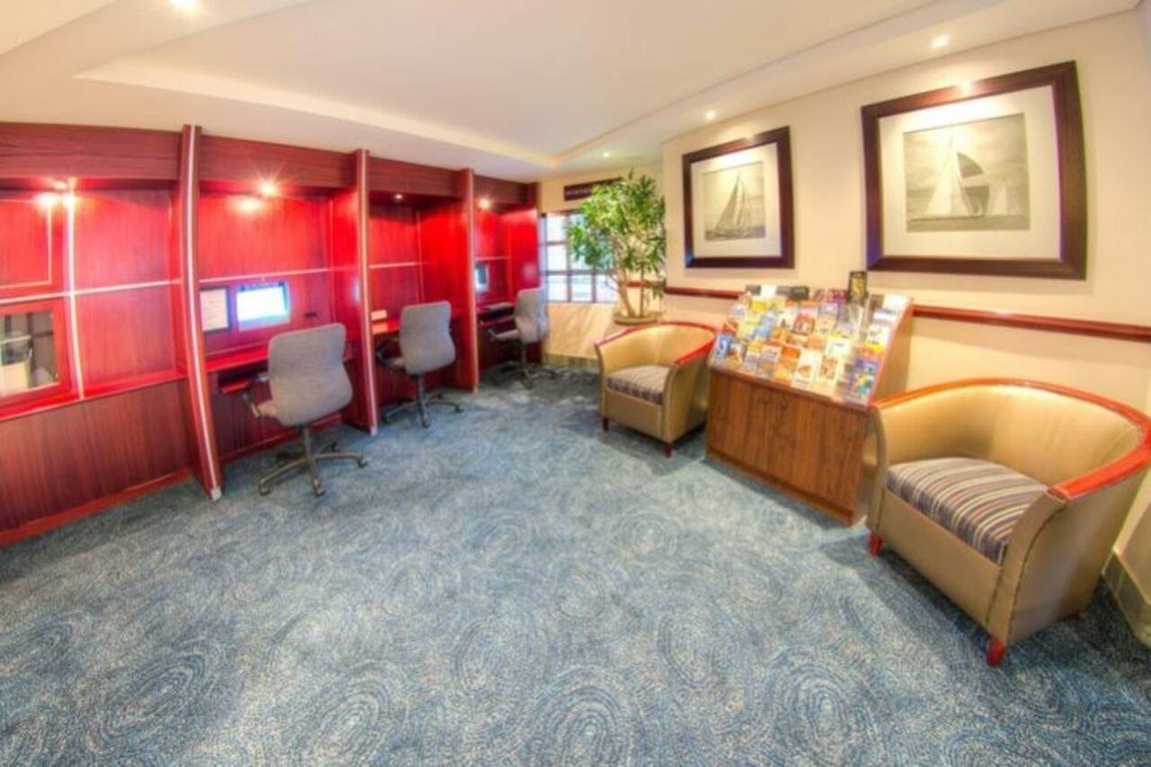 ซิตี้ ล้อดจ์ โฮเต็ล วีแอนด์เอ วอเตอร์ฟร้อนท์ เคปทาวน์ Hotel ภายนอก รูปภาพ