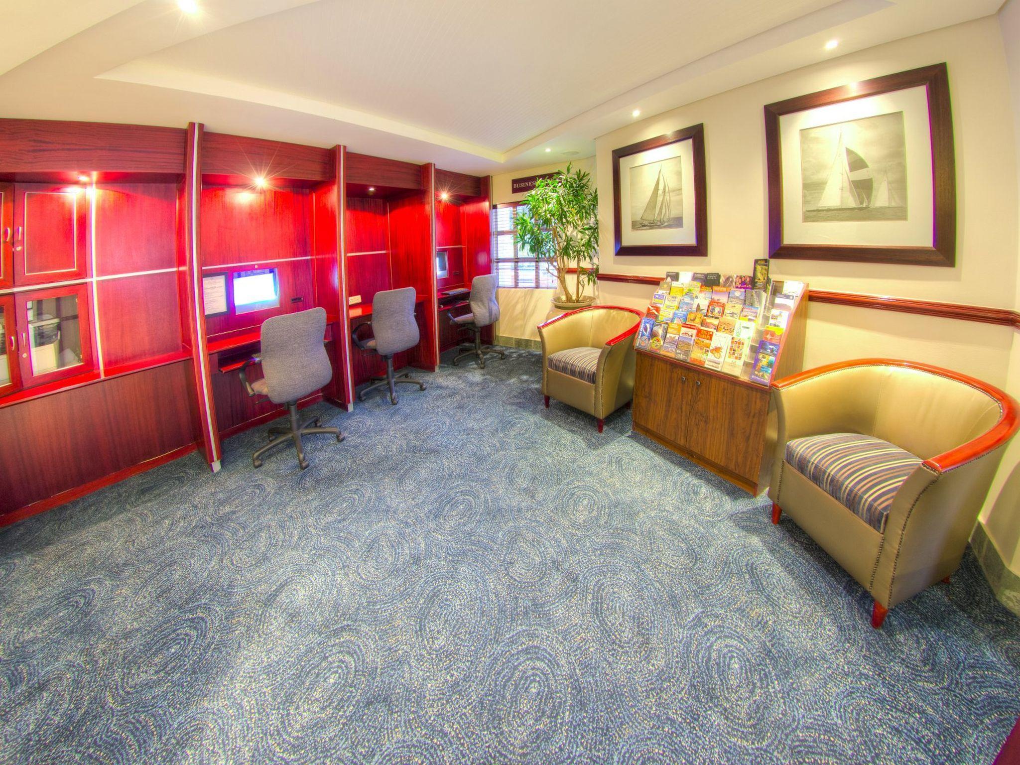 ซิตี้ ล้อดจ์ โฮเต็ล วีแอนด์เอ วอเตอร์ฟร้อนท์ เคปทาวน์ Hotel ภายนอก รูปภาพ