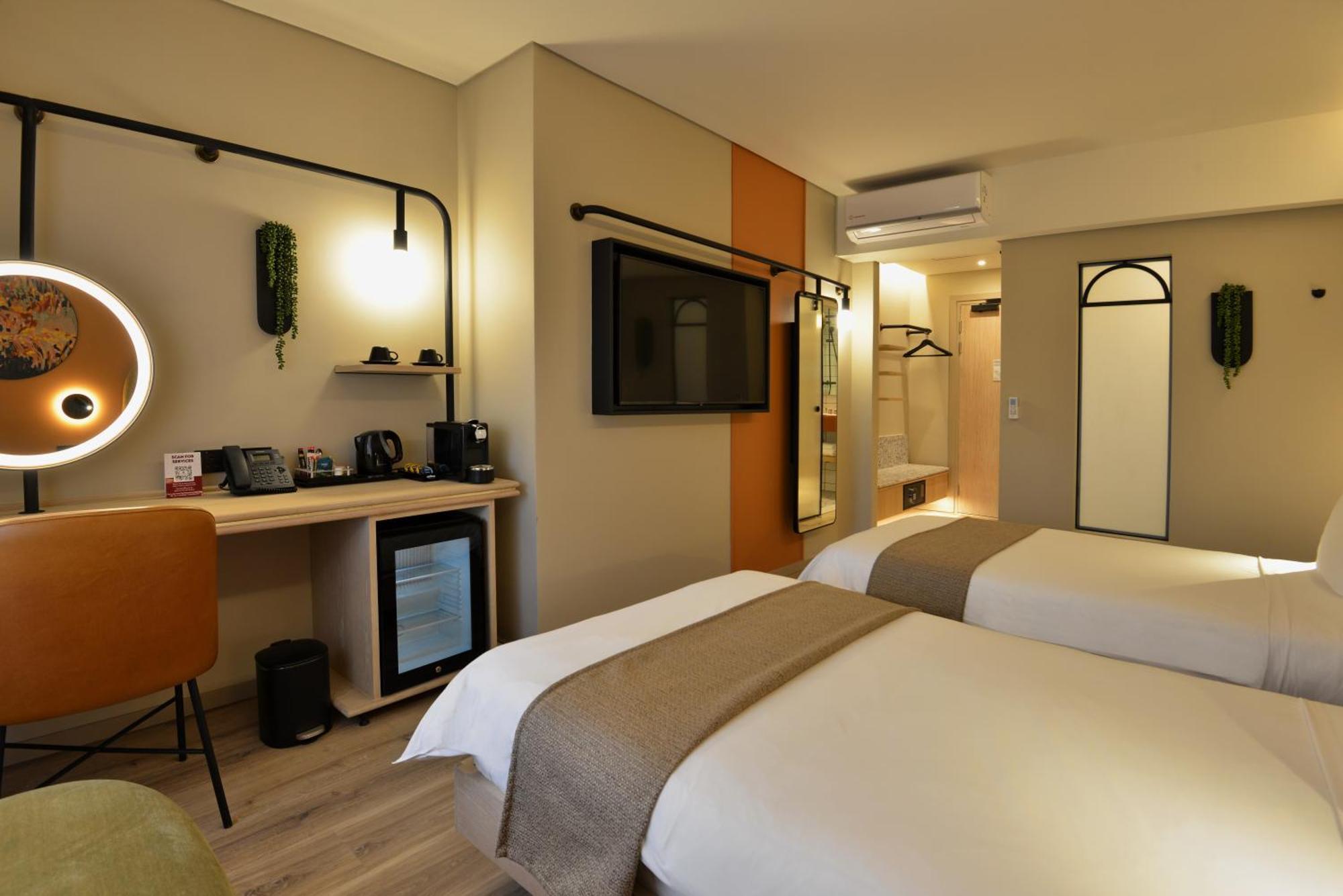ซิตี้ ล้อดจ์ โฮเต็ล วีแอนด์เอ วอเตอร์ฟร้อนท์ เคปทาวน์ Hotel ภายนอก รูปภาพ