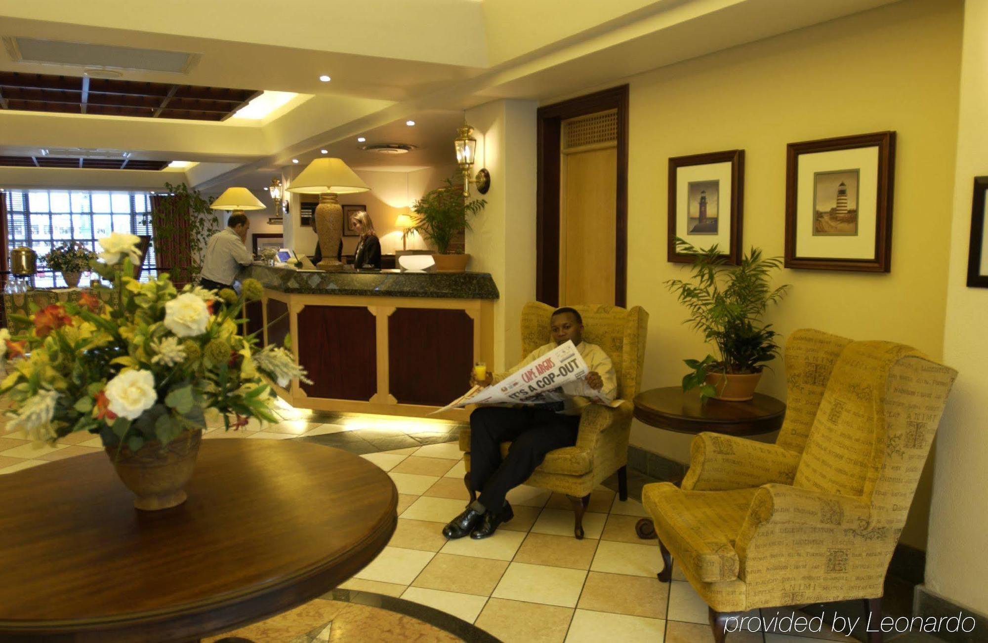ซิตี้ ล้อดจ์ โฮเต็ล วีแอนด์เอ วอเตอร์ฟร้อนท์ เคปทาวน์ Hotel ภายนอก รูปภาพ